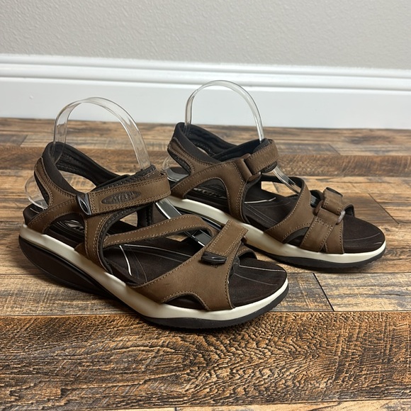 MBT Katika Brown Leather Women's Rocker Bottom Sandals - Picture 3 of 11